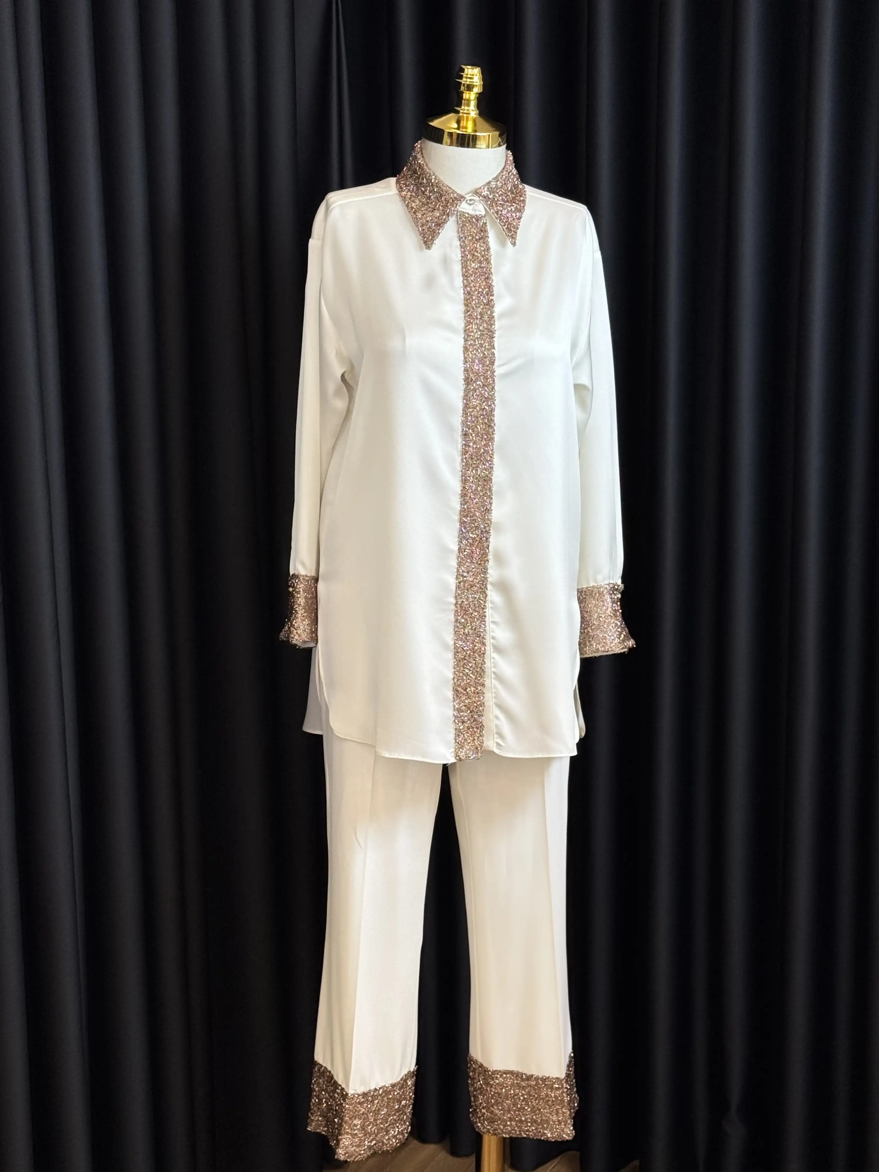 MY 312 Ekru Renk Pul Detaylı Takım