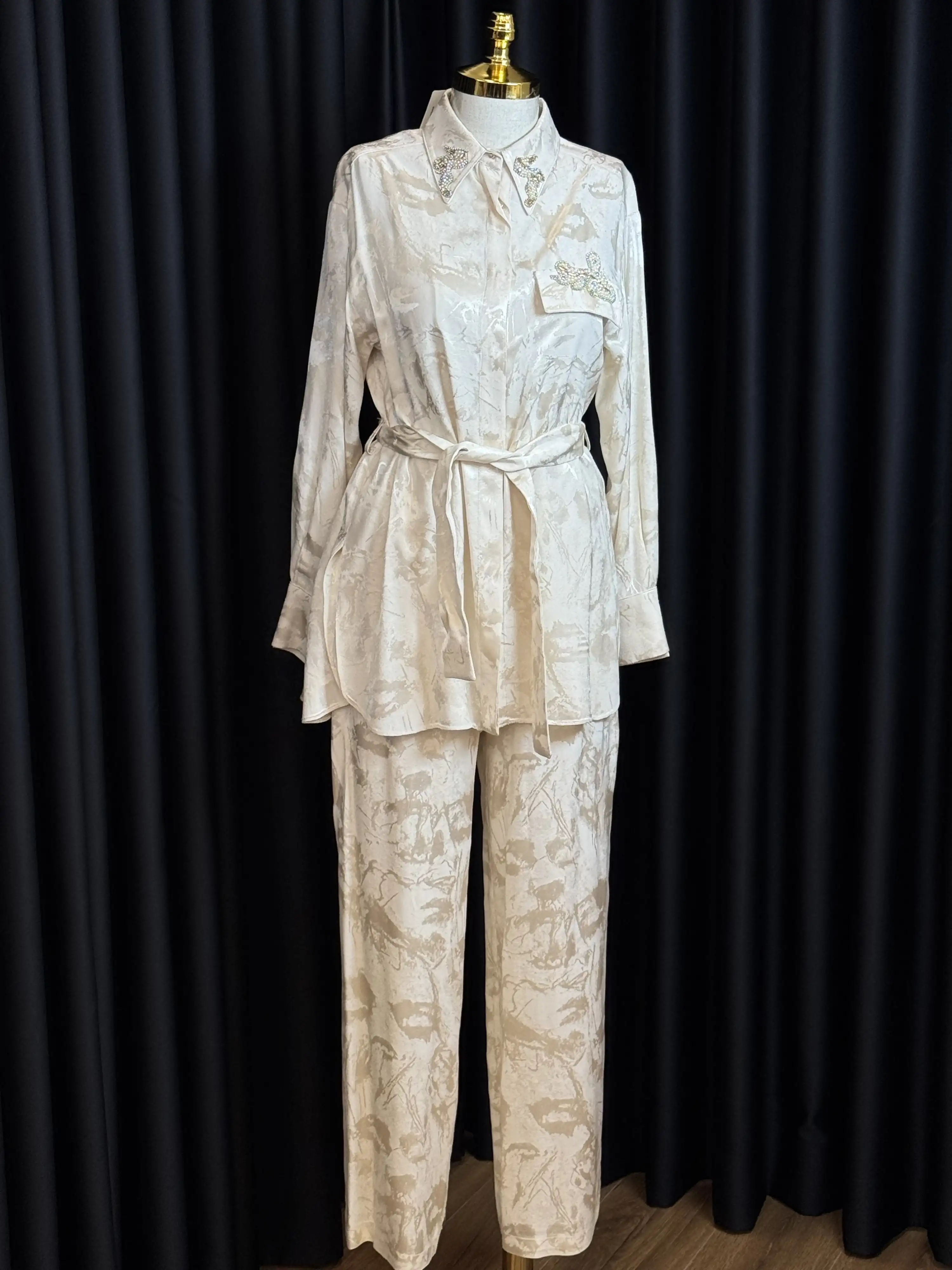 MY312 Bej Renk Taşlı Jakar Takım