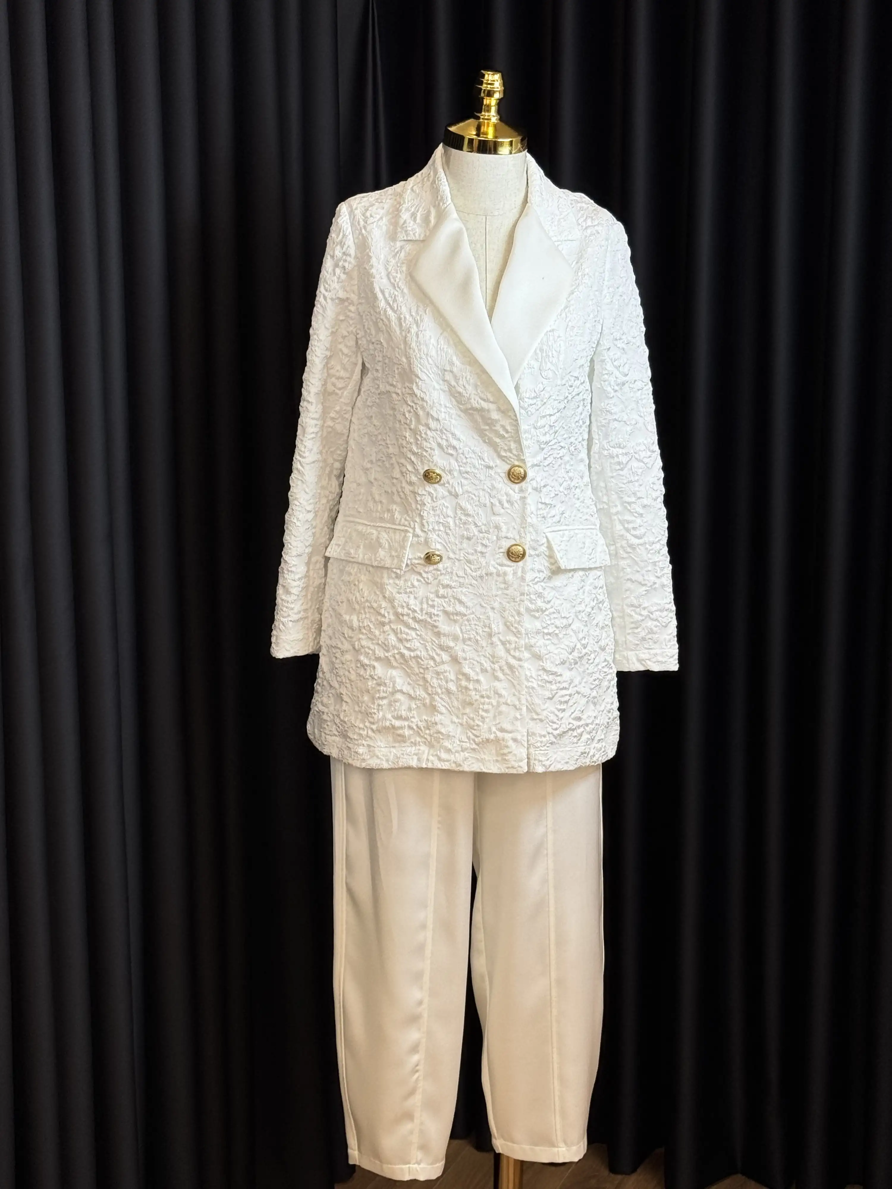 GHISA Beyaz Renk Kruvaze Ceket Pantolon Takım