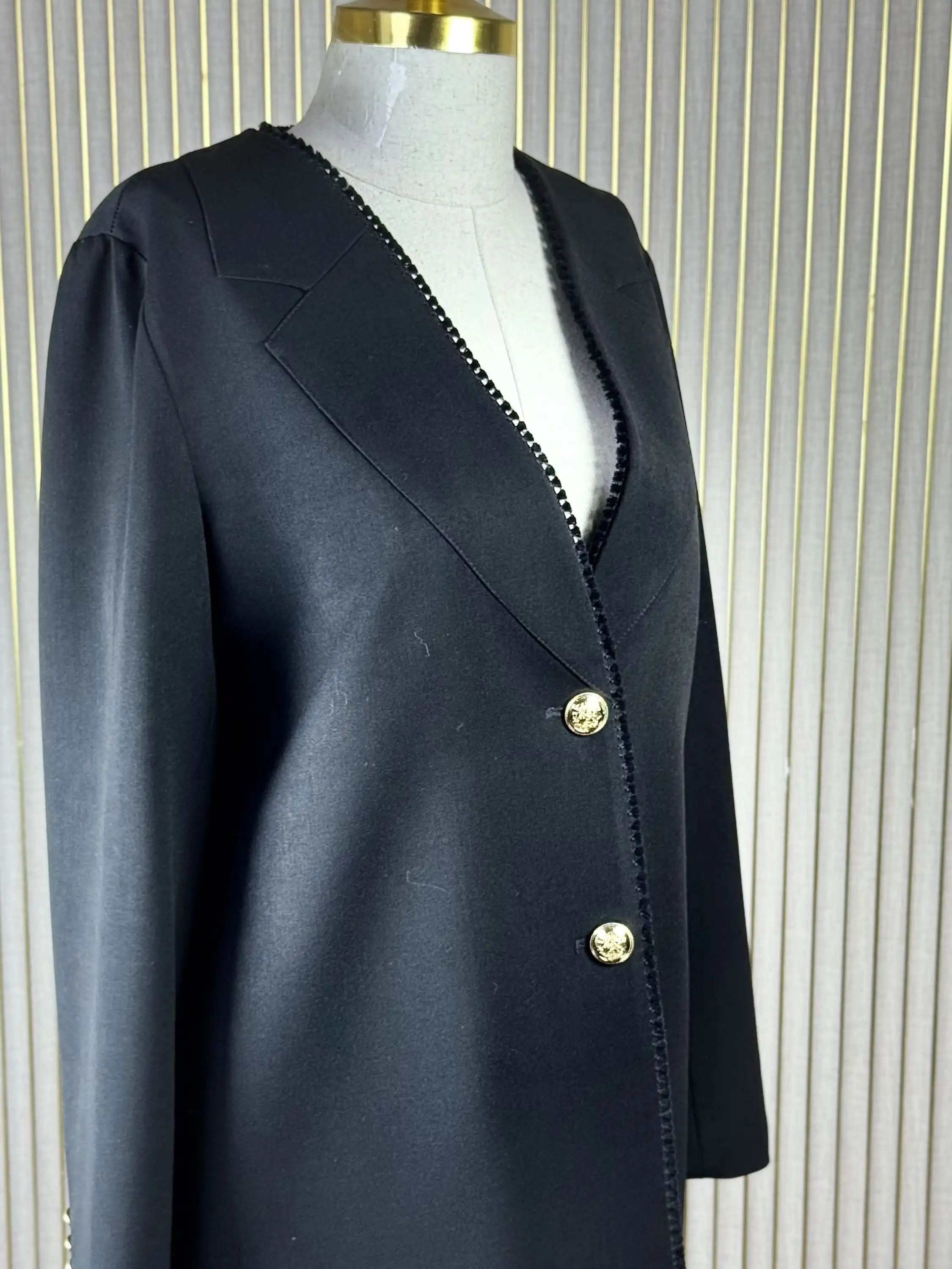 GHİSA Siyah Renk Takım