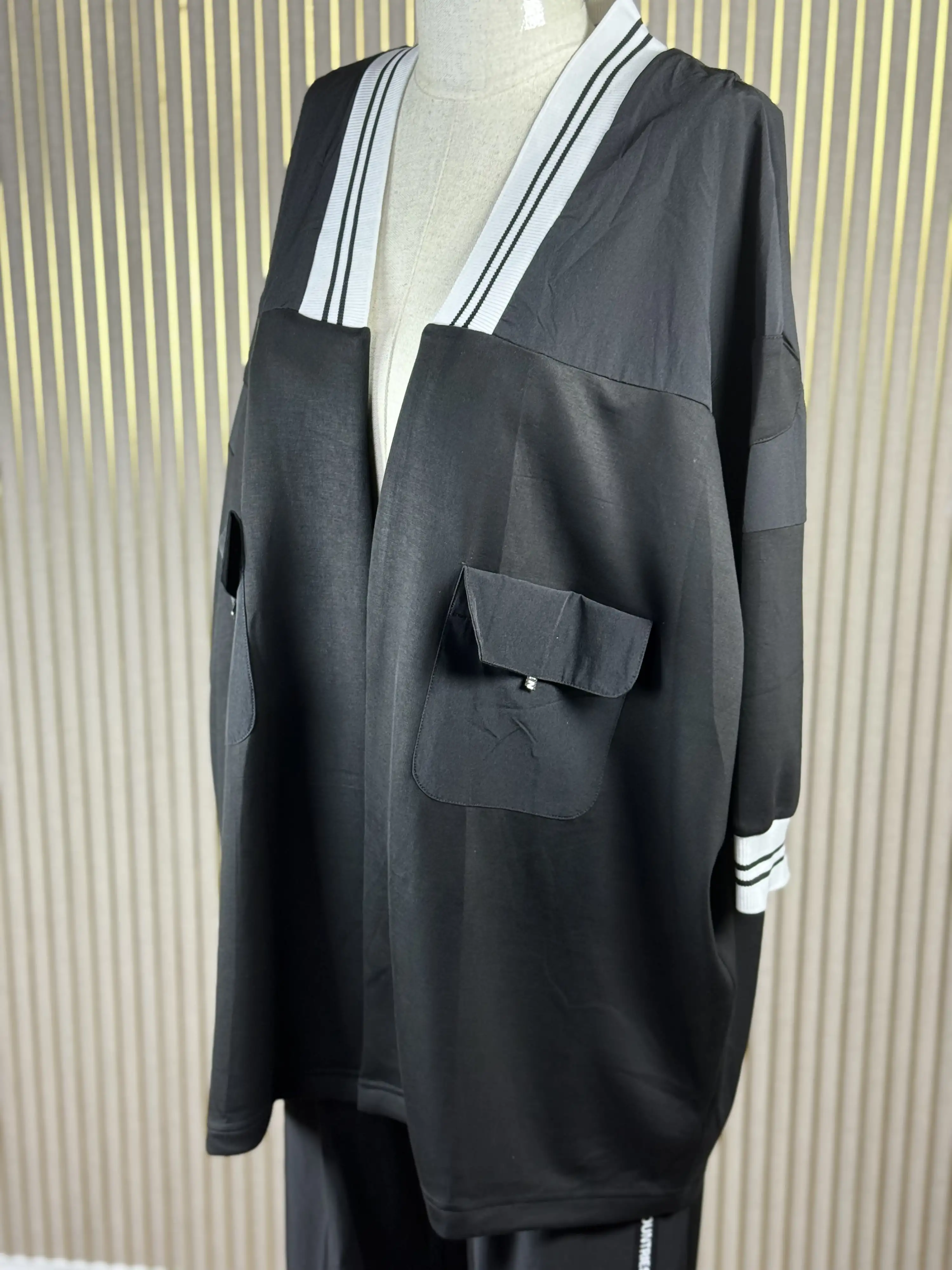 GHİSA Siyah Renk Takım