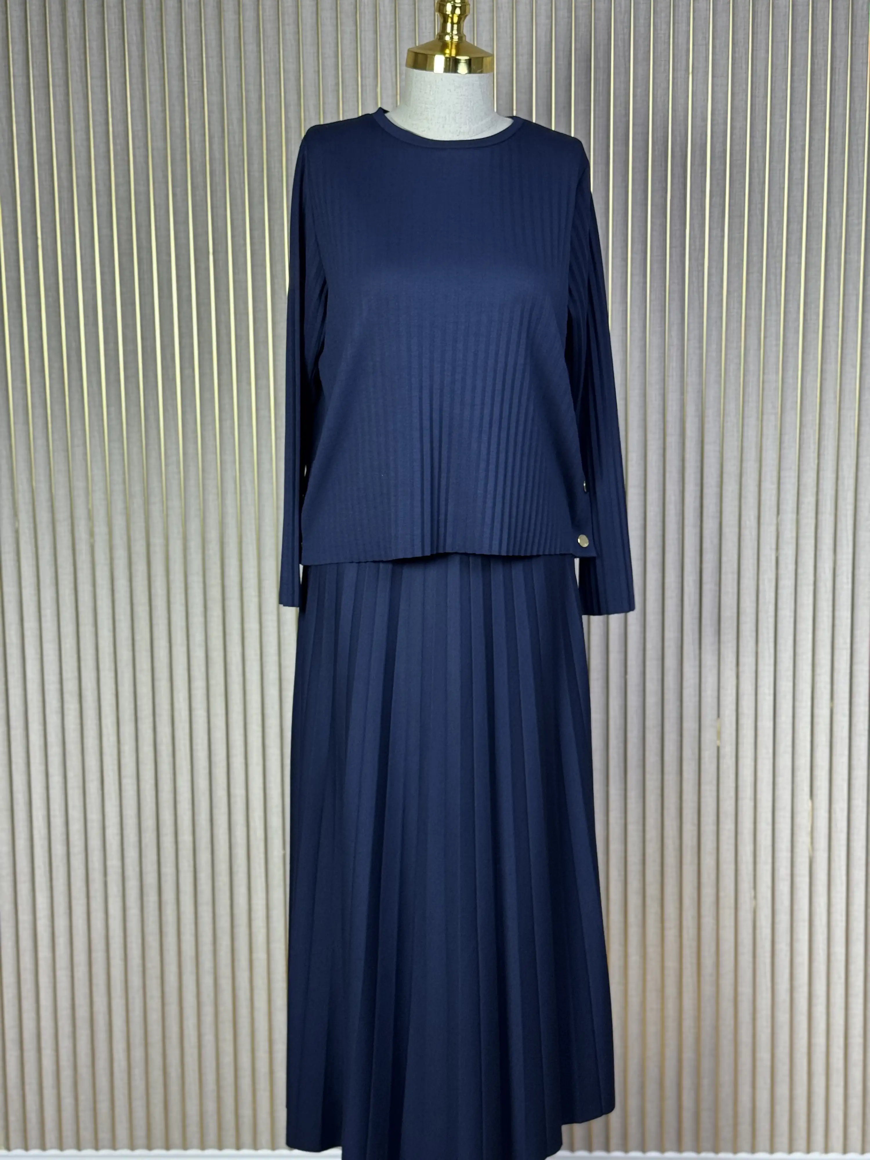 MY312 Lacivert Renk Piliseli Takım