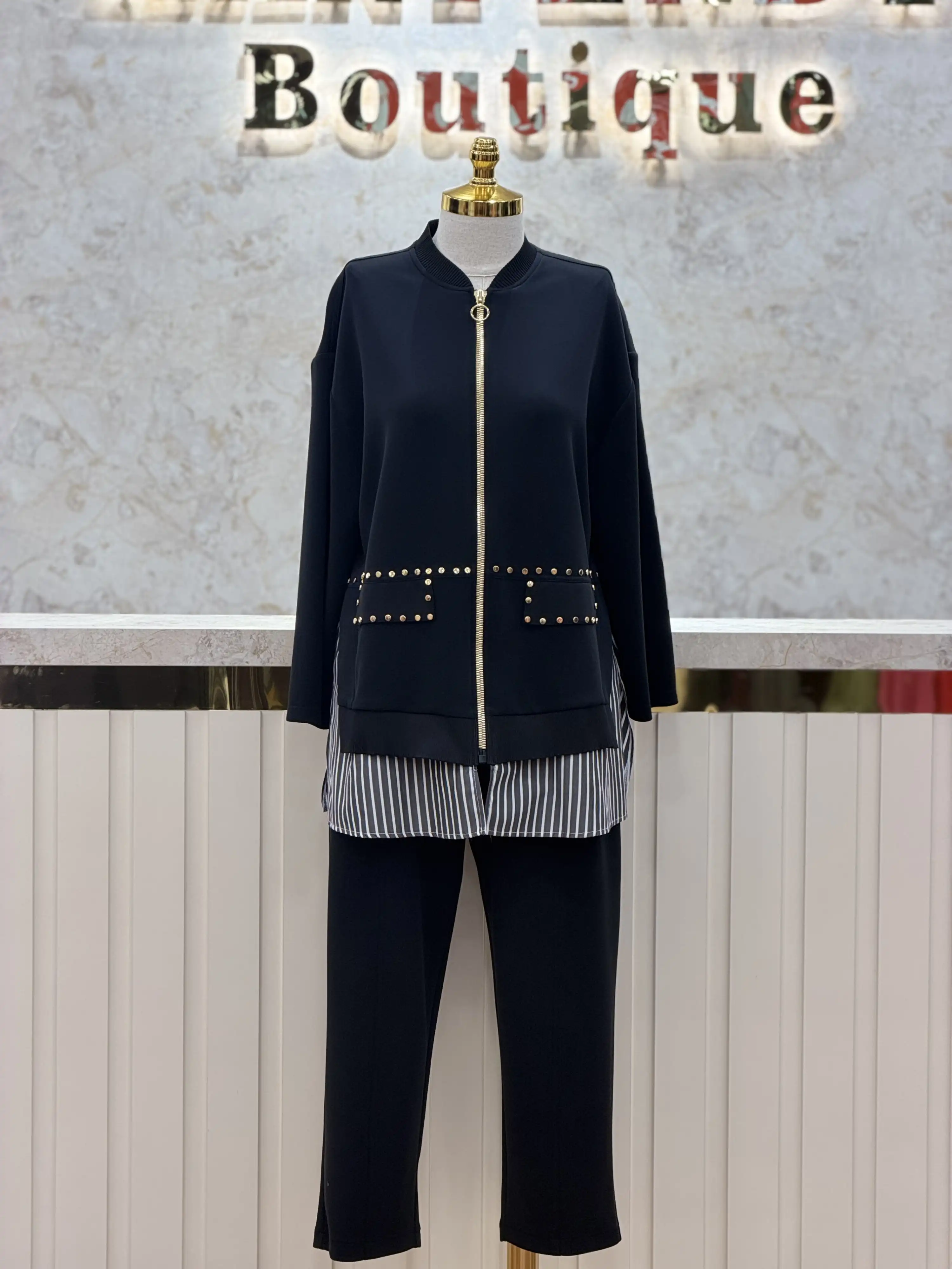 GHİSA Siyah Renk Takım