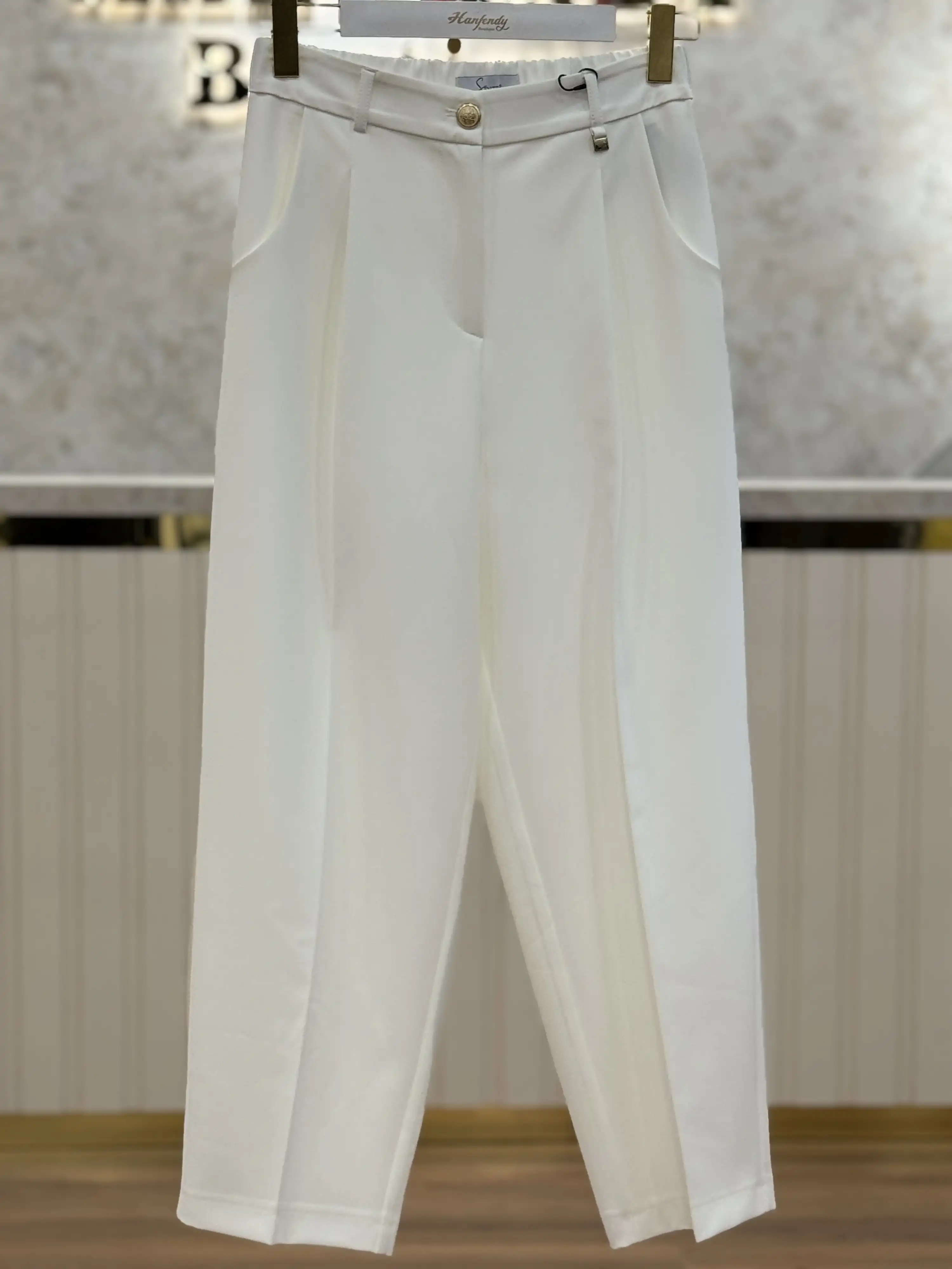 SENTEZ Beyaz Renk Roma Arkası Lastikli Pileli Pantolon