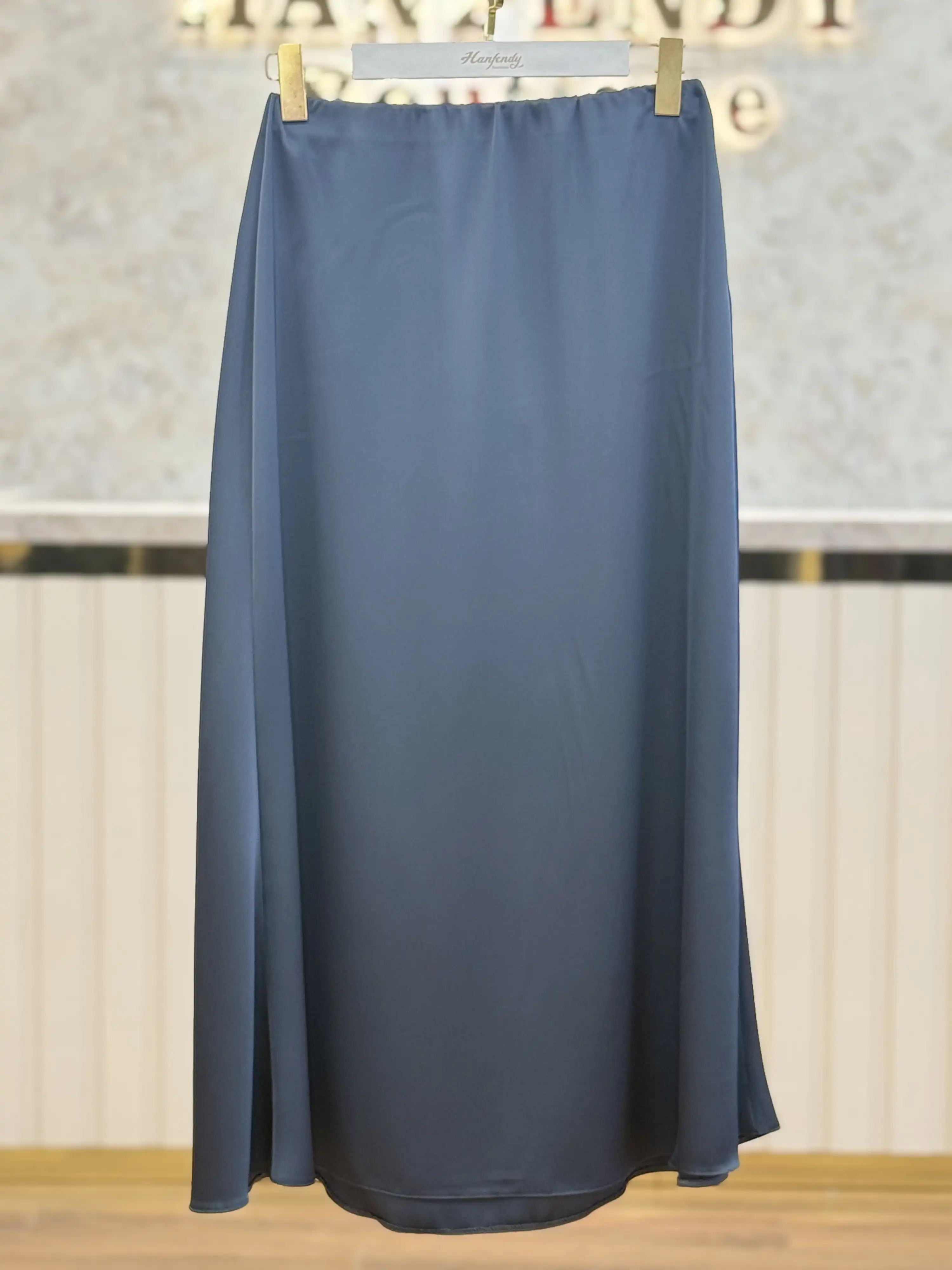 GHİSA Antrasit Renk Saten Etek