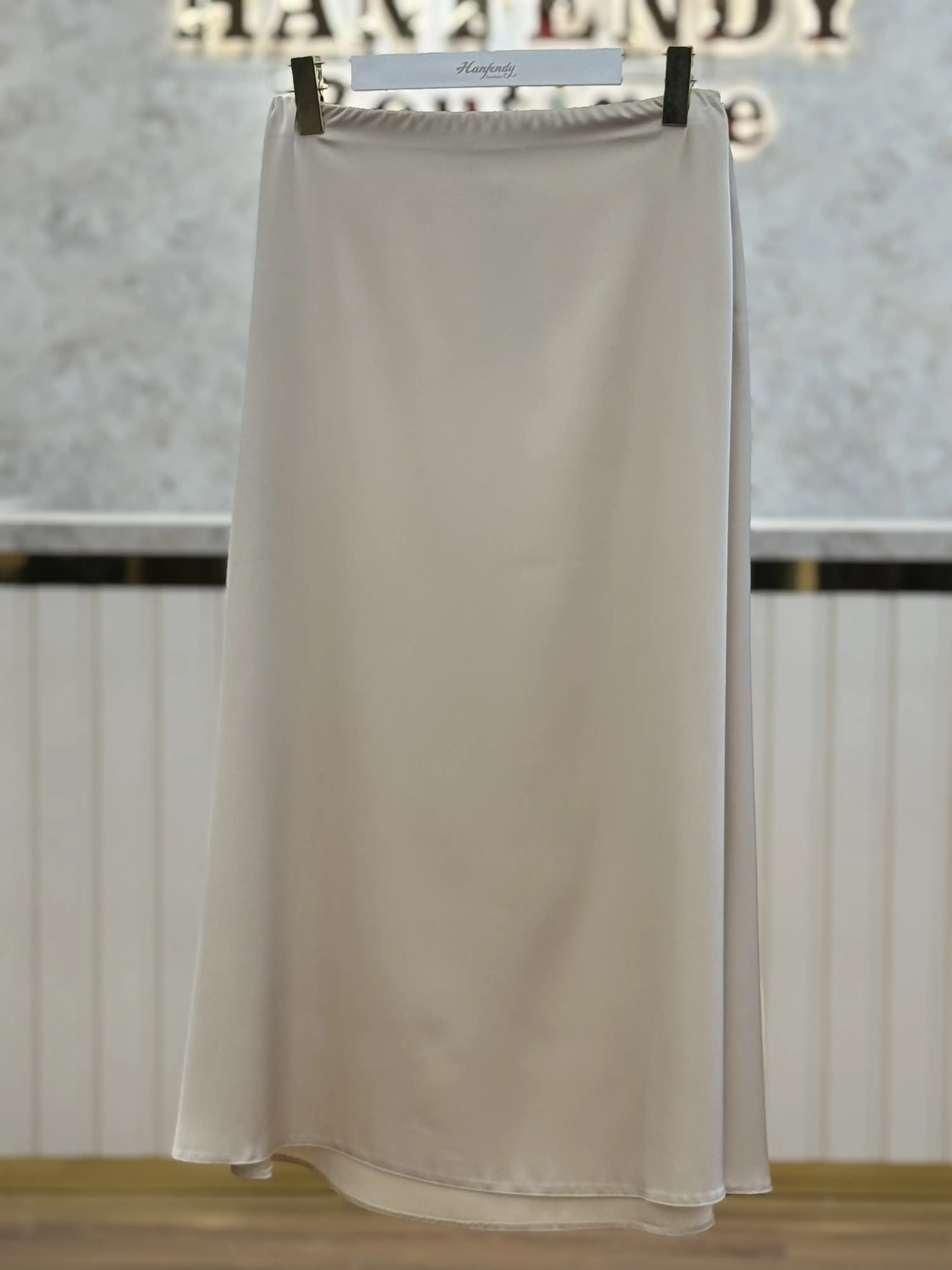 GHİSA Bej Renk Saten Etek