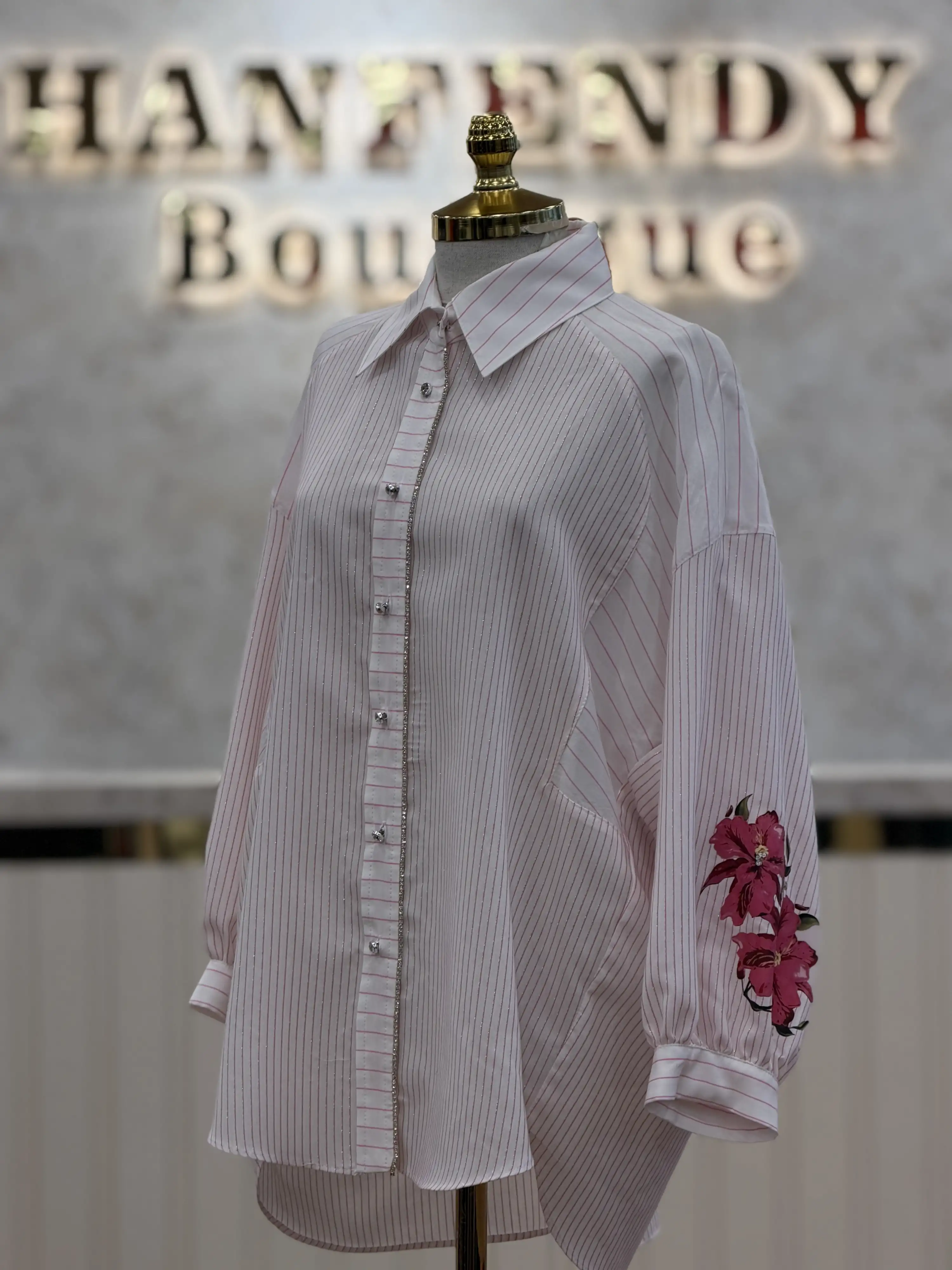 MY312 Pudra Renk Arkası Baskılı Gömlek