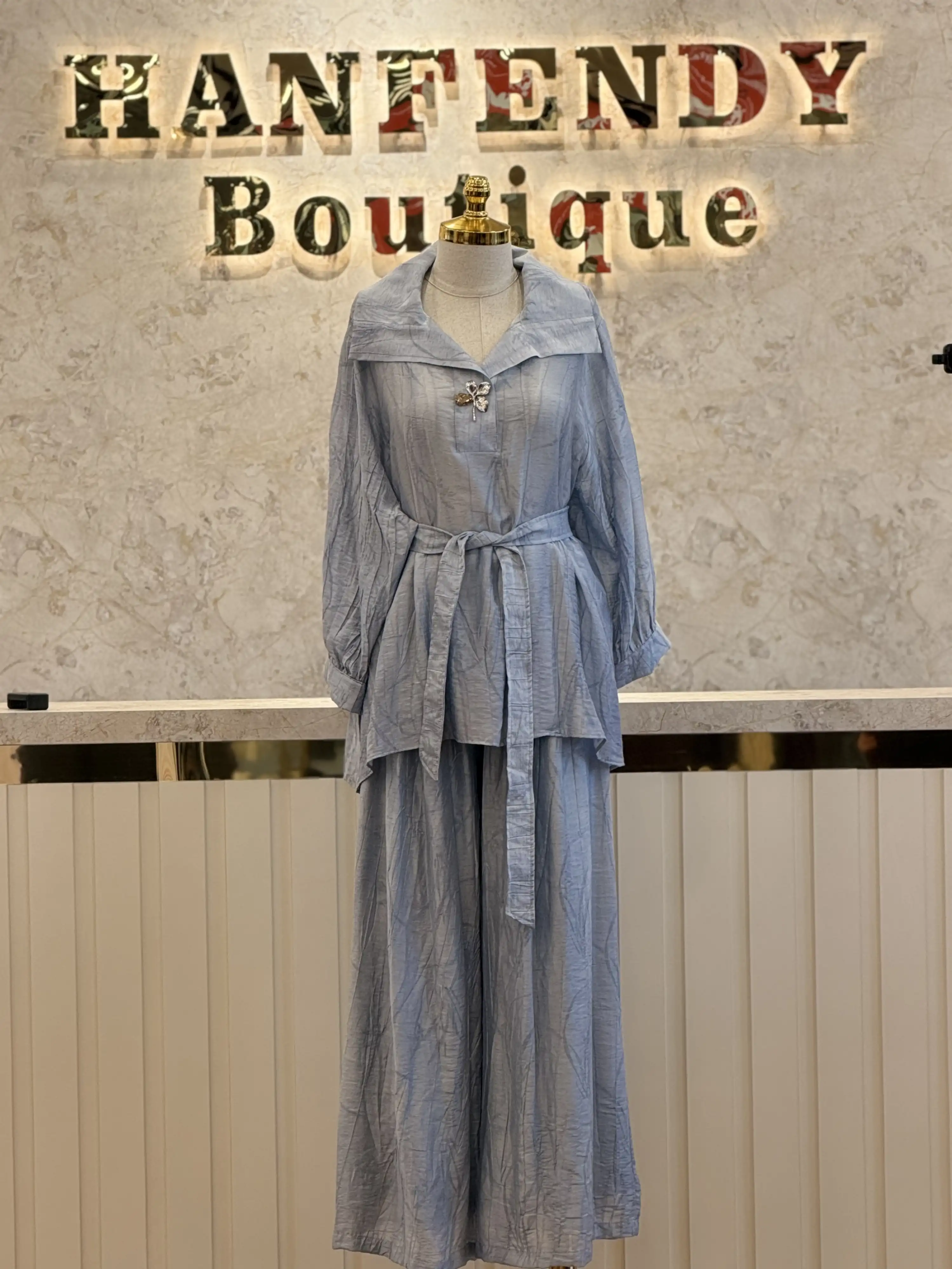 MY312 Mavi Renk Önü Aksesuarlı Takım