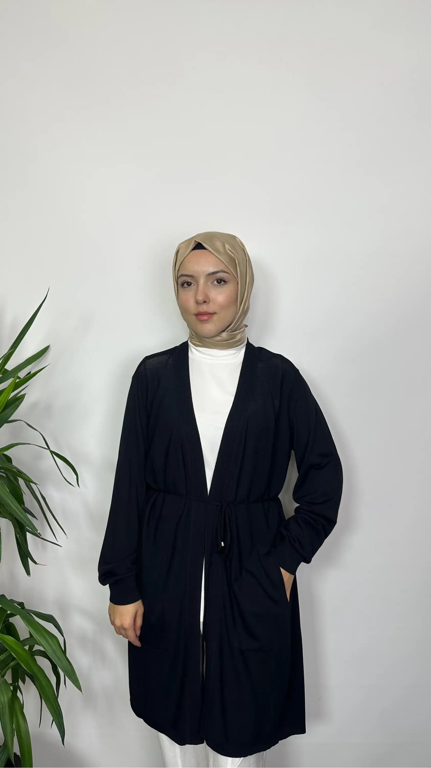 GHİSA Siyah Renk Hırka