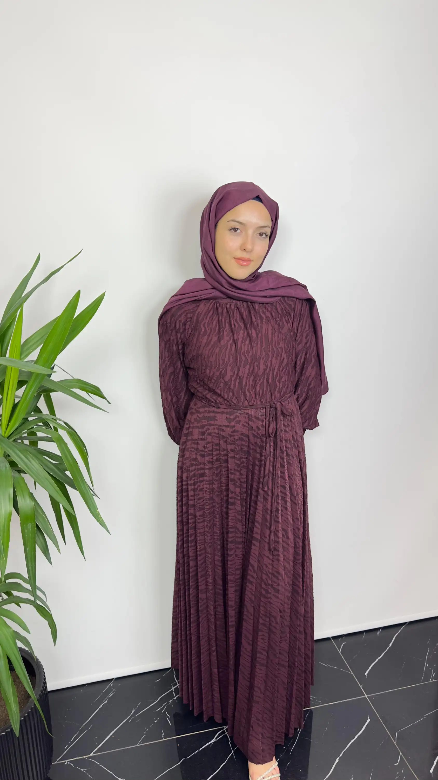 MY312 Bordo Renk Jakarlı Pilise Elbise