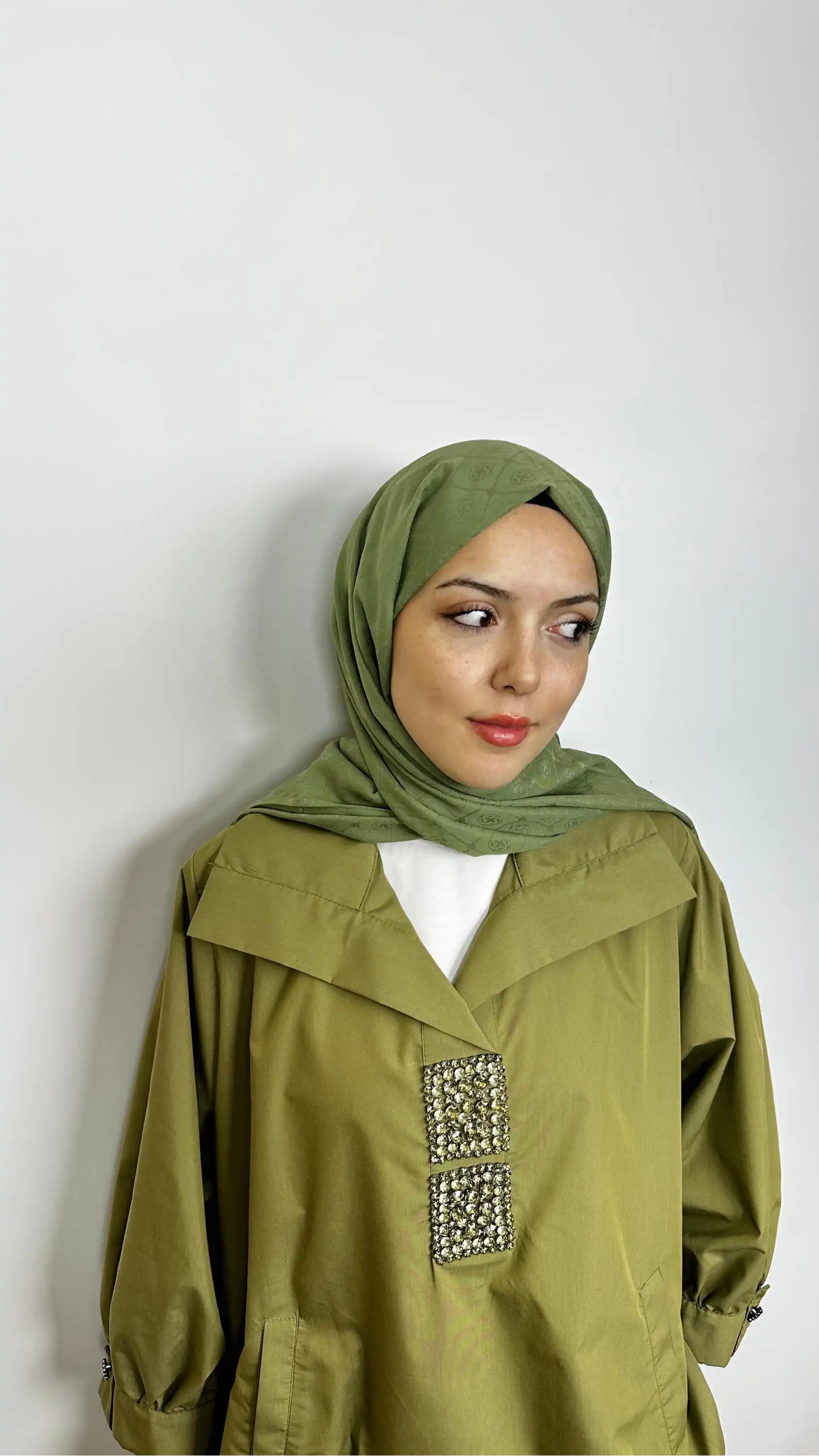 MY312 Haki Renk Taşlı Gömlek