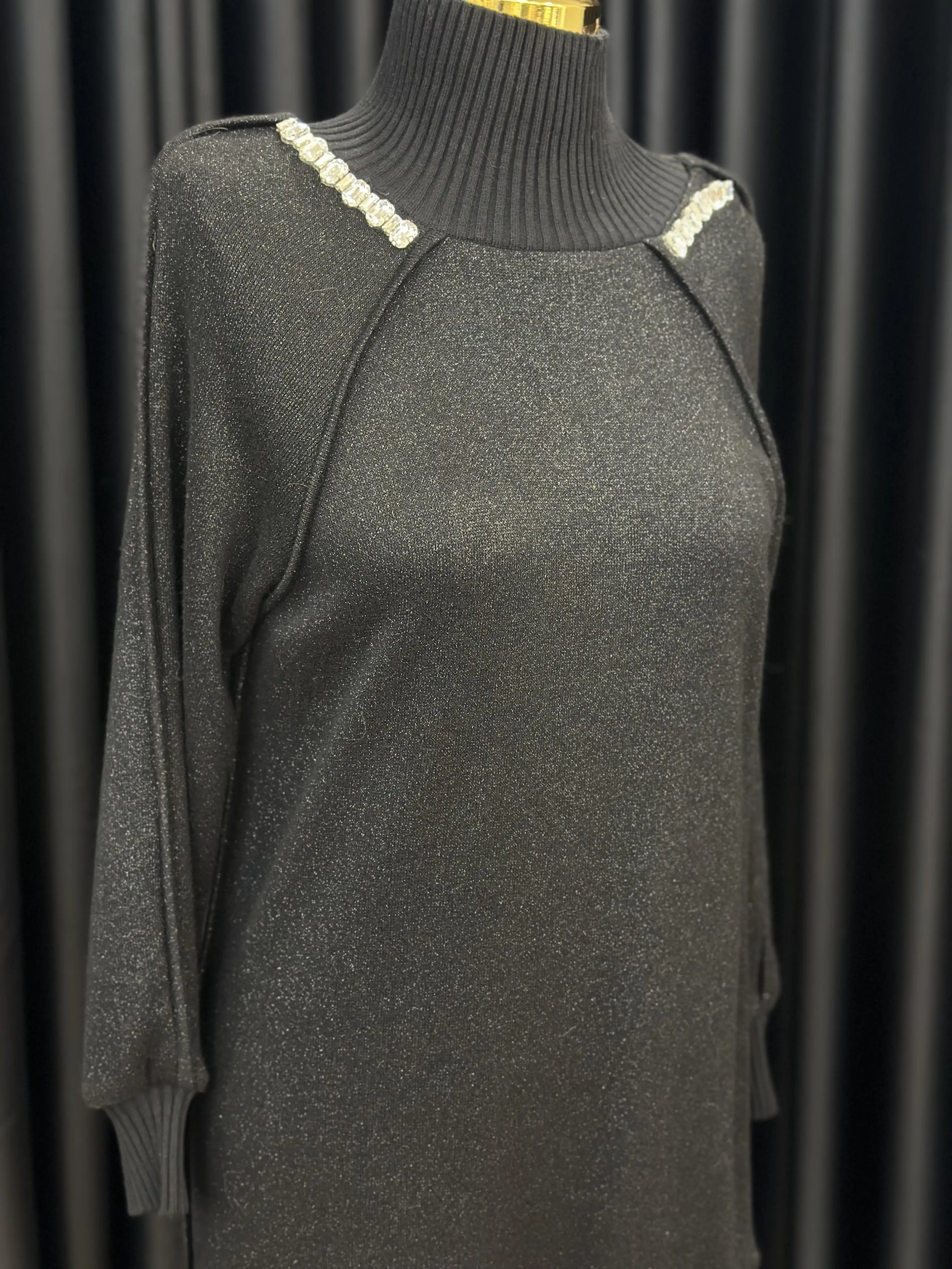 QUPRA Simli Angora Siyah Triko