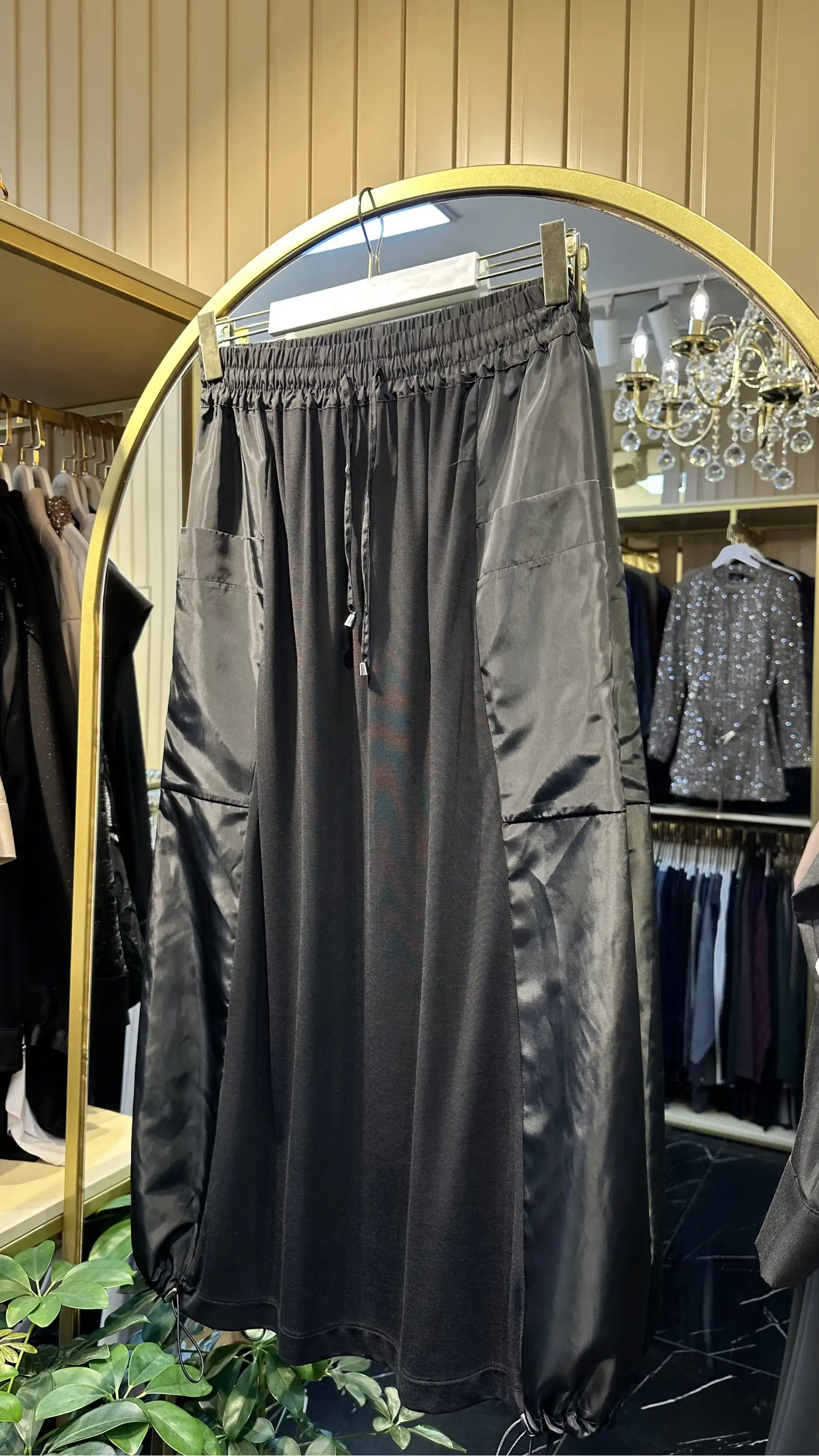 SENTEZ Siyah Renk Nuve Balon Etek