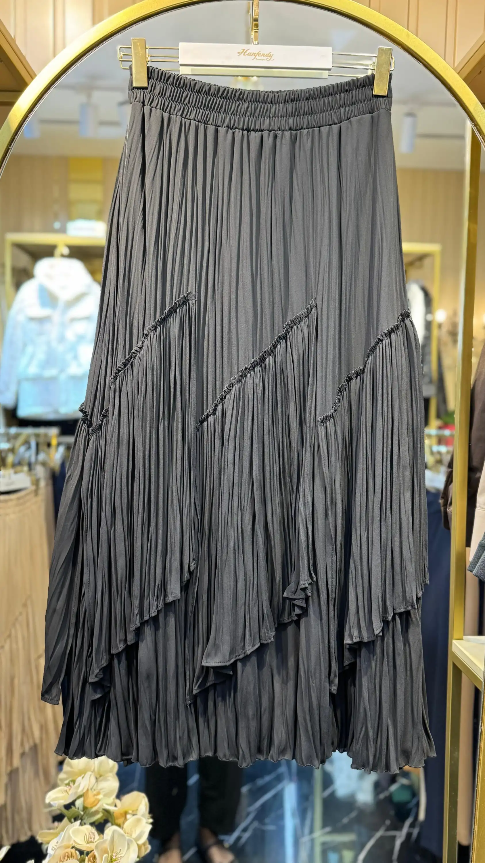 SENTEZ Siyah Renk Viola Parçalı Kırıştırma Etek