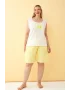 Kadın Beyaz Kurdele Detaylı Sarı Çizgili Şortlu Büyük Beden Pijama Takımı