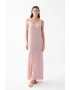Kadın Pembe Dantel Dokulu Yırtmaçlı Uzun Gecelik – Zarif ve Rahat Uyku Geceliği