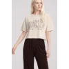 Kadın Kum Kahve Baskılı Crop T-Shirt ve Pantolon Takım Rahat Günlük Kombin