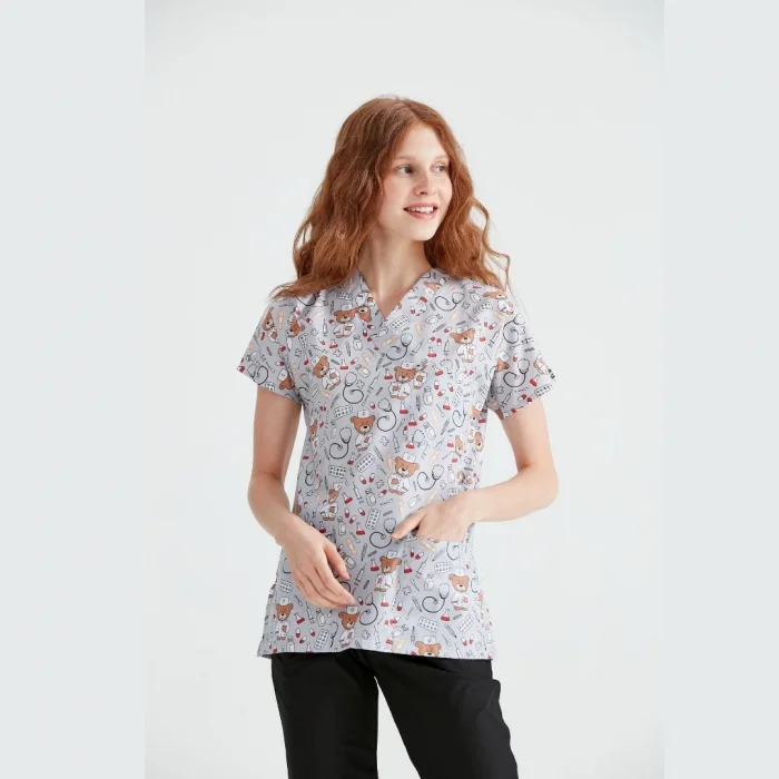 Gri Ayıcık Desenli Cerrahi Takım Terikoton İnce Kumaş V Yaka Forma