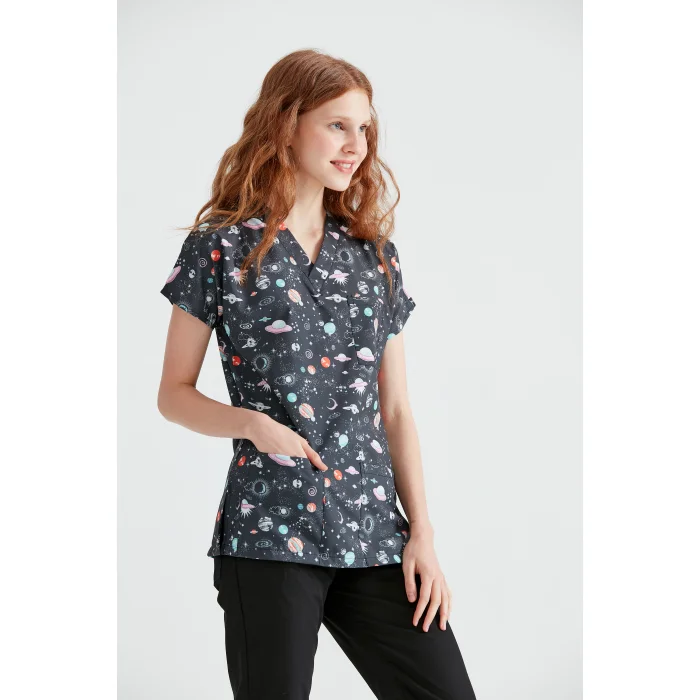 Gezegen Desenli Likralı Kumaş Cerrahi V Yaka Takım