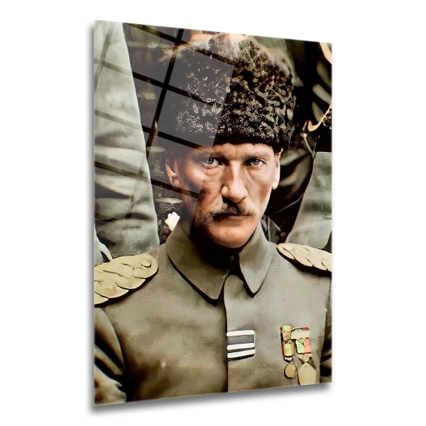 Atatürk Üniformalı Cam Tablo