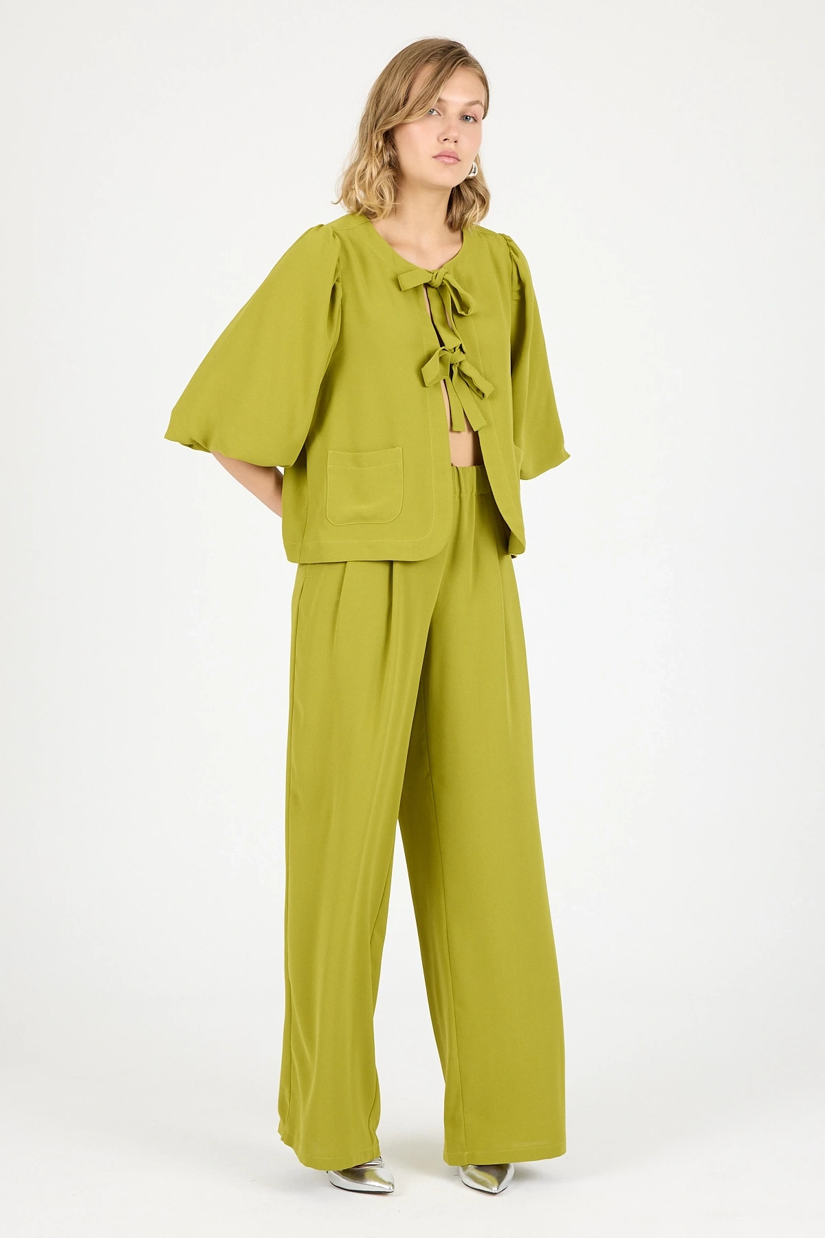 2J252202 KREP BAĞLAMALI CEKET ASİT