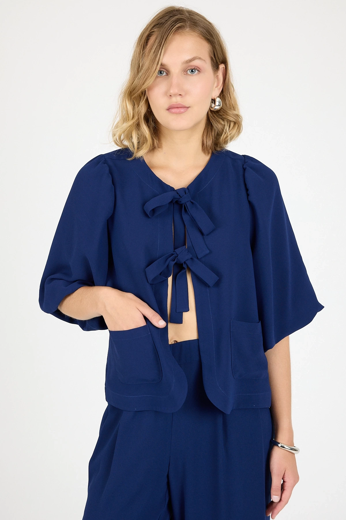 2J252202 KREP BAĞLAMALI CEKET İNDİGO