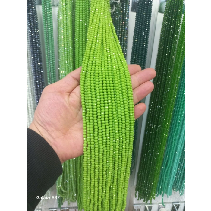 Fıstık Yeşili Kristaller , 4 mm