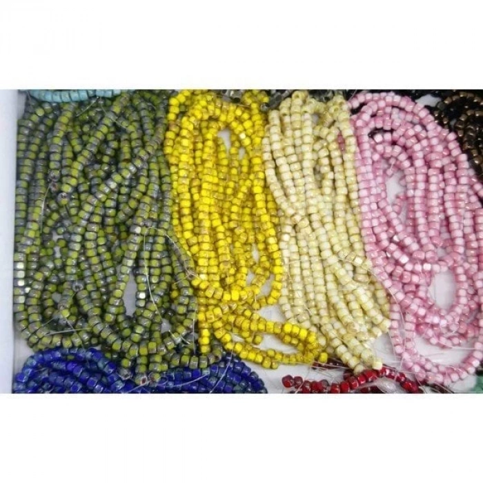 Matubo 6/0 , 4 mm , Fasetli 3 Kesim Cam Boncuklar