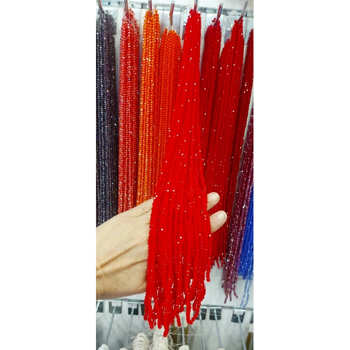 Opak Bayrak Kırmızısı Kristaller , 4 mm