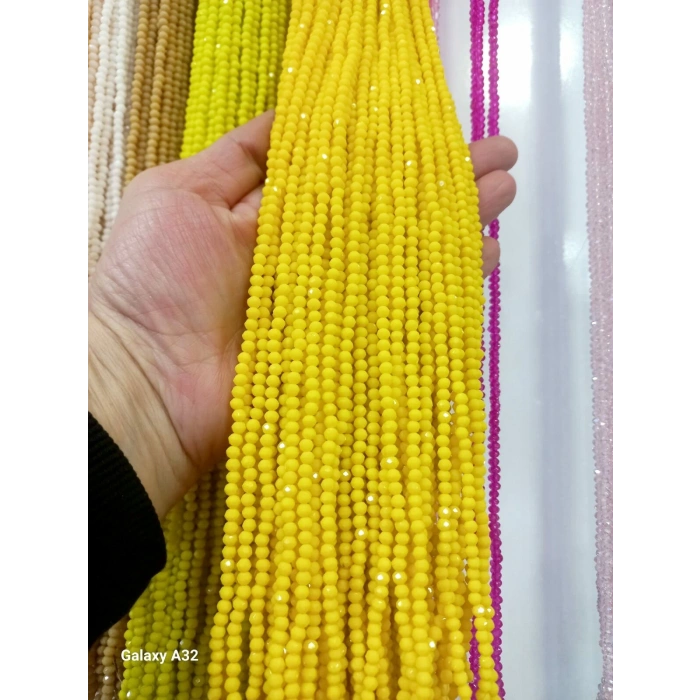 Opak Civciv Sarısı Kristaller , 4 mm