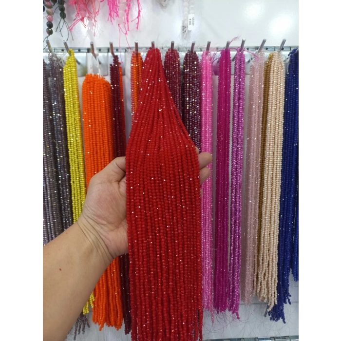 Opak Kırmızı Kristaller, 4 mm