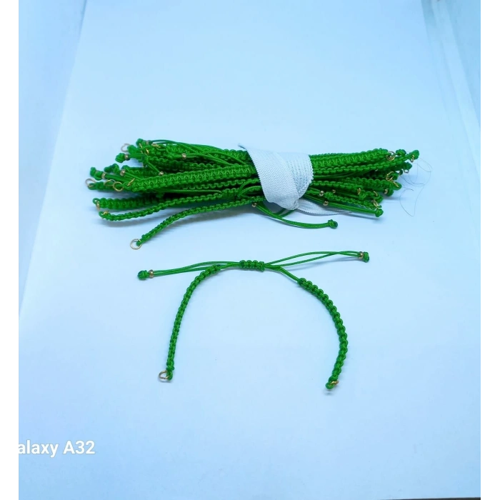 Yeşil Makrome Bileklik Asansör Kapamalar