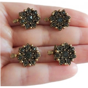 Şık Elmas Kapamalar, Açık Bronz Çerçeveli