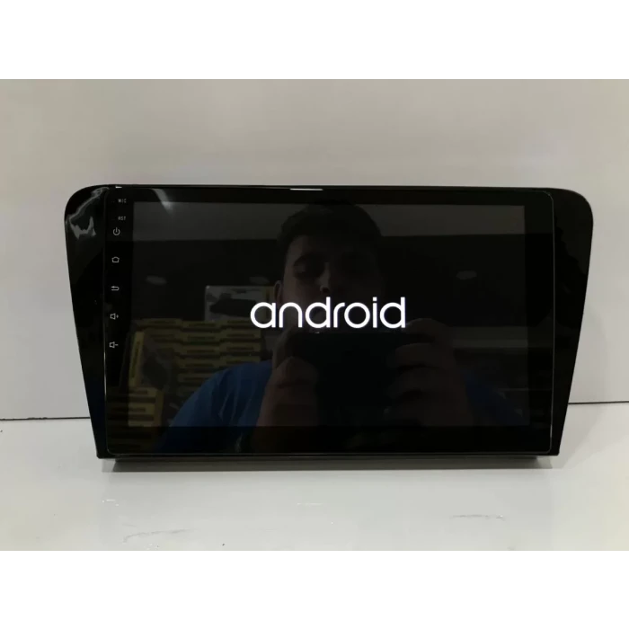 4GB RAM-64GB HAFIZA SKODA OCTAVİA 2015-2017 MULTİMEDİA EKRAN