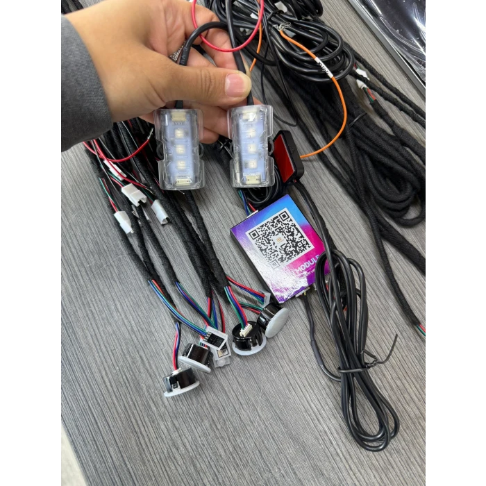 ARACA ÖZEL TİRİM AMBİYANS PASSAT B8