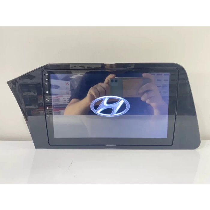 6GB RAM-128GB HAFIZA HYUNDAİ ELENTRA 2020-2021 9 İNÇ ÇERÇEVE MULTİMEDİA EKRAN