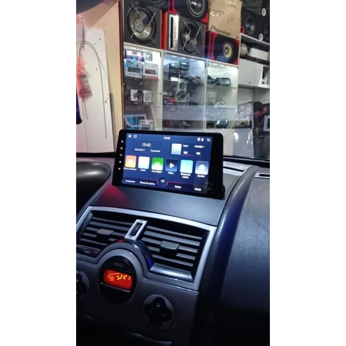 EKRANLI MULT. ÇERÇ. RENAULT MEGANE 2