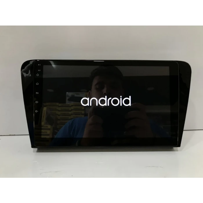 EKRANLI MULT. ÇERÇ. SKODA OCTAVİA 2015-2017