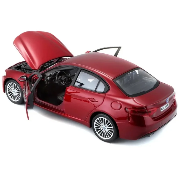 Bburago 1:24 Alfa Romeo GIULIA Model Araba