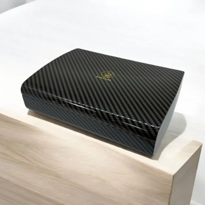 Guevara Karbon Desen Mini Puro Kutusu Humidor Siyah 5s