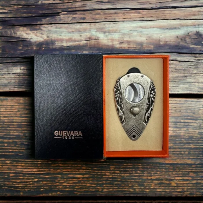 Guevara Krom Taşlı Kelebak Model Puro Kesici (60 Ring)