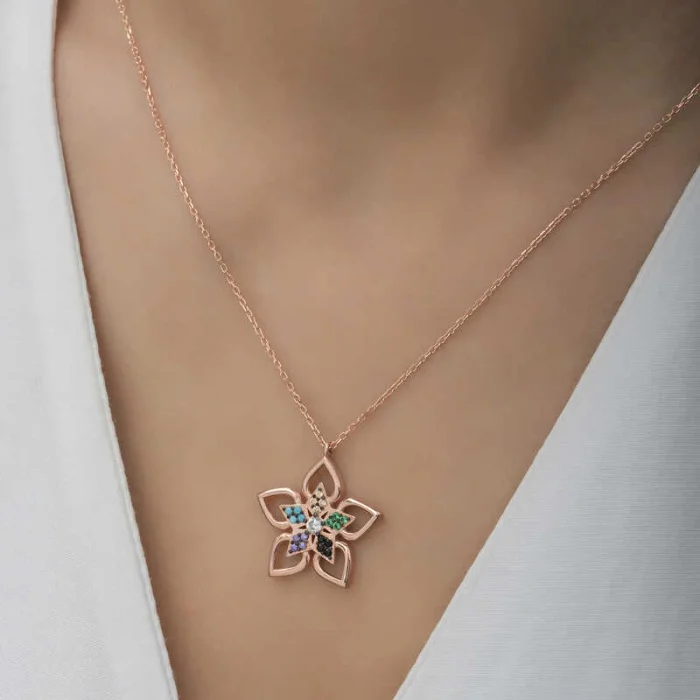 ​Gümüş Rose Renkli Taşlı Çiçek Kadın Kolye