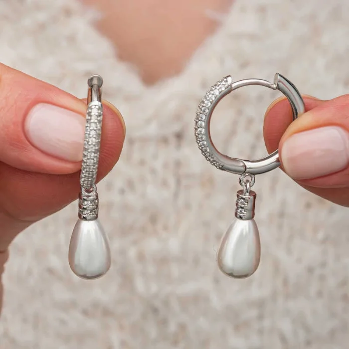 Gümüş Zirkon Taşlı Sallantılı Damla İnci Küpe