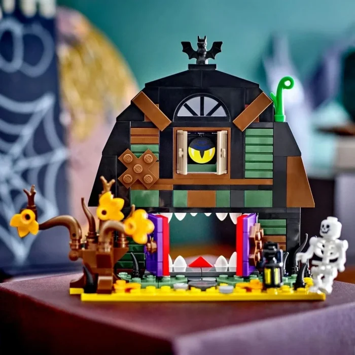 LEGO Cadılar Bayramı Ahırı 40721