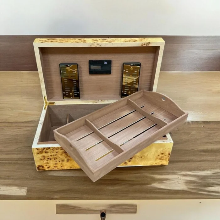 Lubinski İtaly Sedir Humidor Puro Kutusu Mapa Kavak 200s
