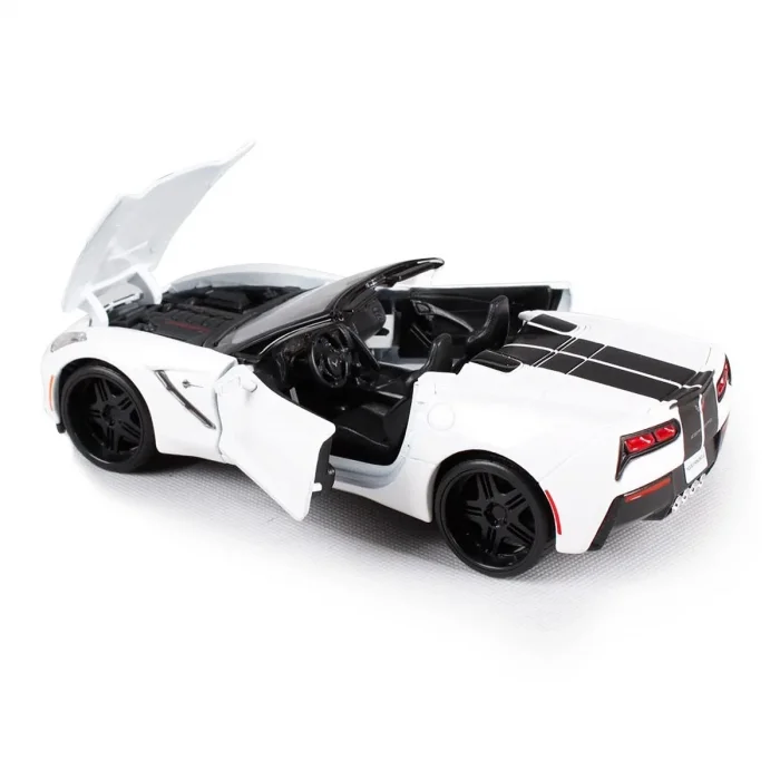 Maisto 1:24 2014 Corvette Stingray