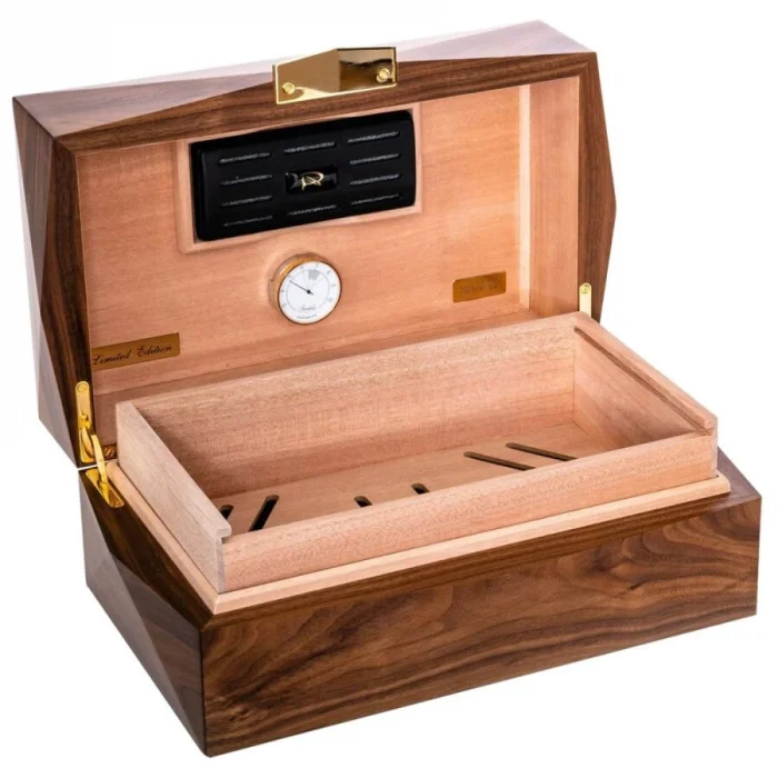 MonteCristo Linea 1935 Limited Edition Humidor 80s