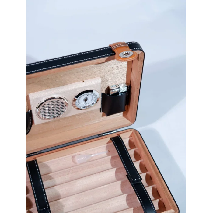 Parmida Siyah Deri Seyahat Humidoru Çantası PSH0107 - Parmida