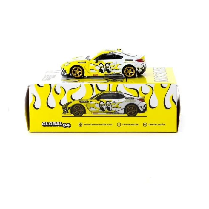 Tarmac Works 1/64 Toyota GR86 MOONEYES