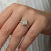 Gümüş Kare Zirkon Taşlı Kadın Yüzük